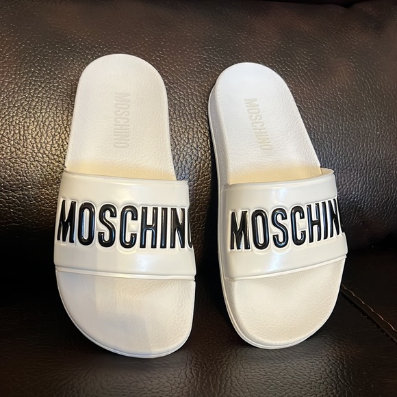 FINAL DROP/Sale!!  Moschino logo rubber slides NWB - Picture 6 of 9